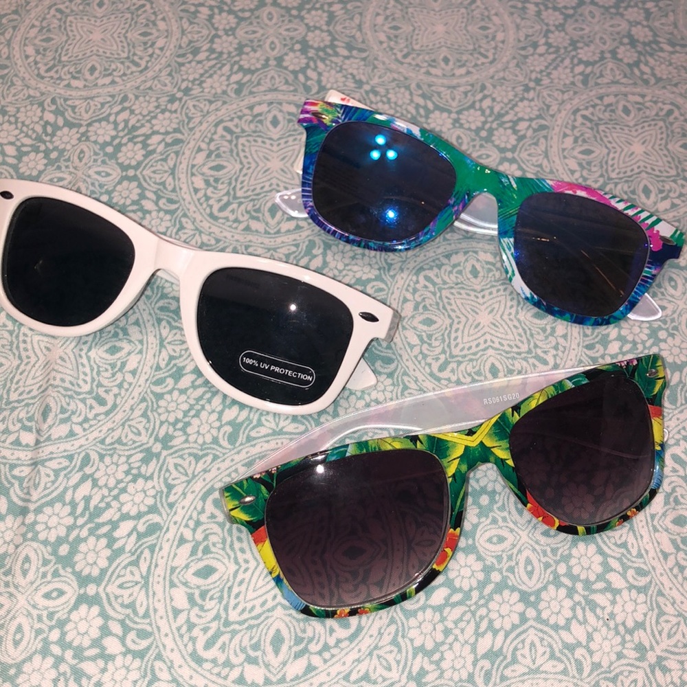 SUNNIES 😎🌞